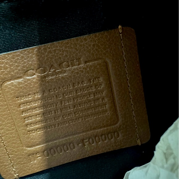 COACH BOND SMALL MESSENGER IN PEBBLE LEATHER . Color Brown . New no tag - Picture 7 of 7